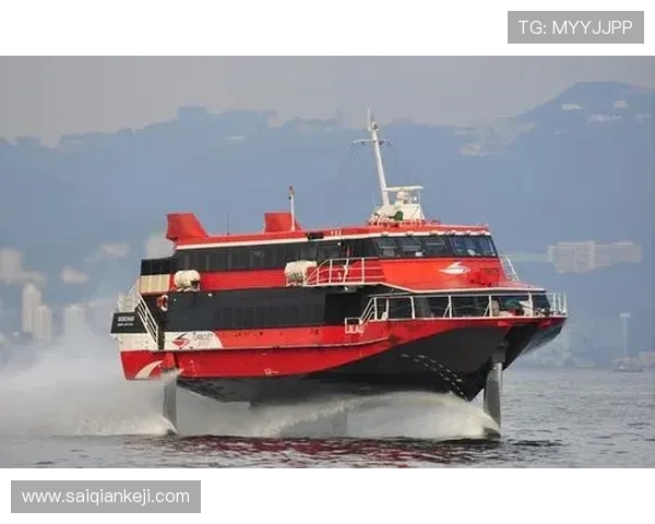 从澳门英皇戏院到香港的交通攻略，详细介绍乘车、渡轮和直通巴士的路线和注意事项